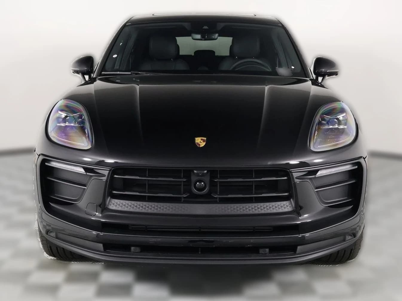 Porsche Macan T AWD 2026 — side view