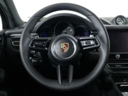 Porsche Macan T AWD 2026 — side view