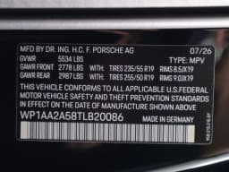 Porsche Macan T AWD 2026 — side view