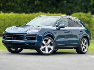Porsche Cayenne Base AWD
