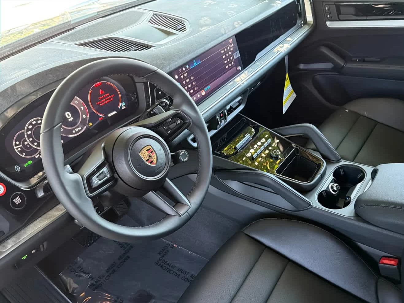 Porsche Cayenne Base AWD 2026 — side view