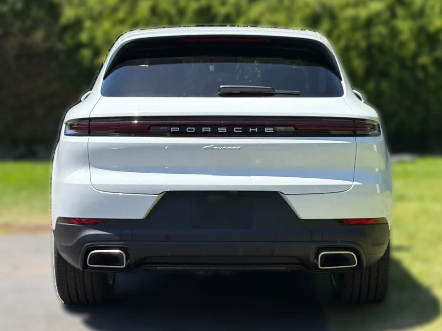 Porsche Cayenne Base AWD 2026 — side view
