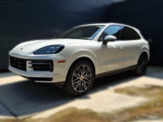 Porsche Cayenne Base AWD