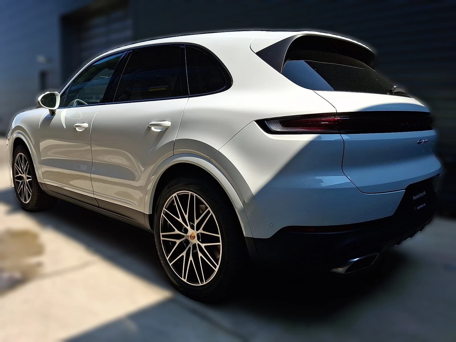 Porsche Cayenne Base AWD 2026 — side view