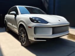 Porsche Cayenne Base AWD 2026 — side view