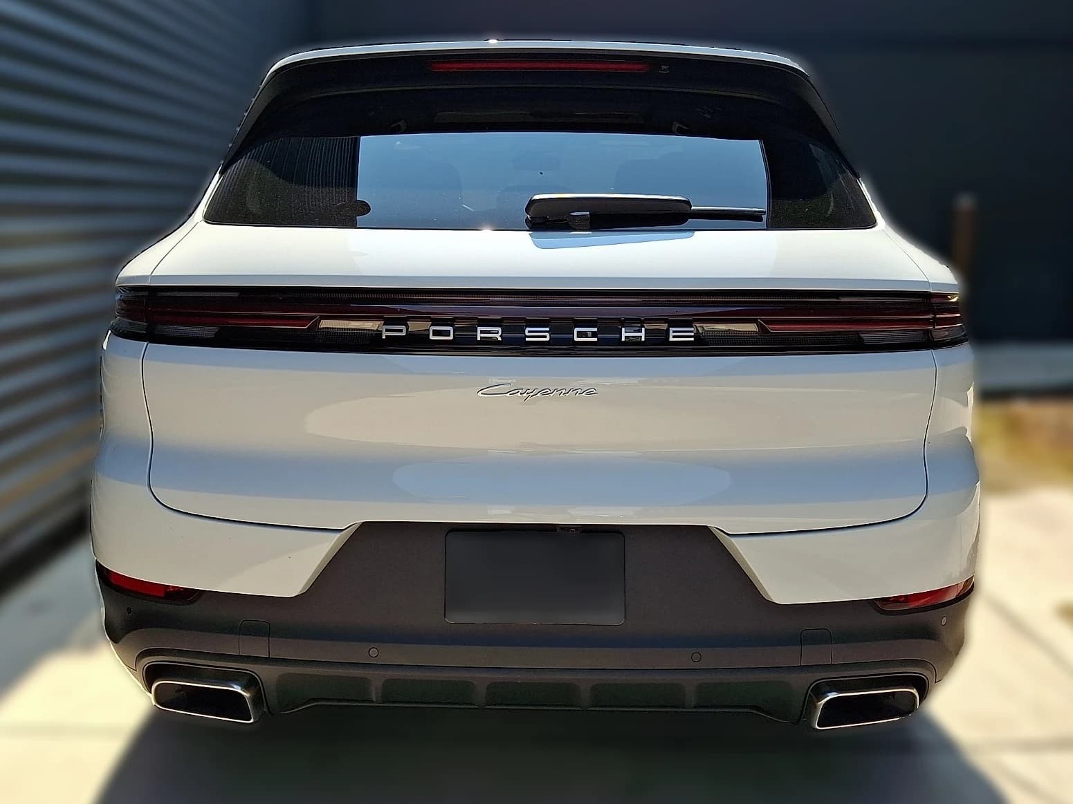 Porsche Cayenne Base AWD 2026 — side view
