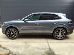 Porsche Cayenne Base AWD 2026 — side view