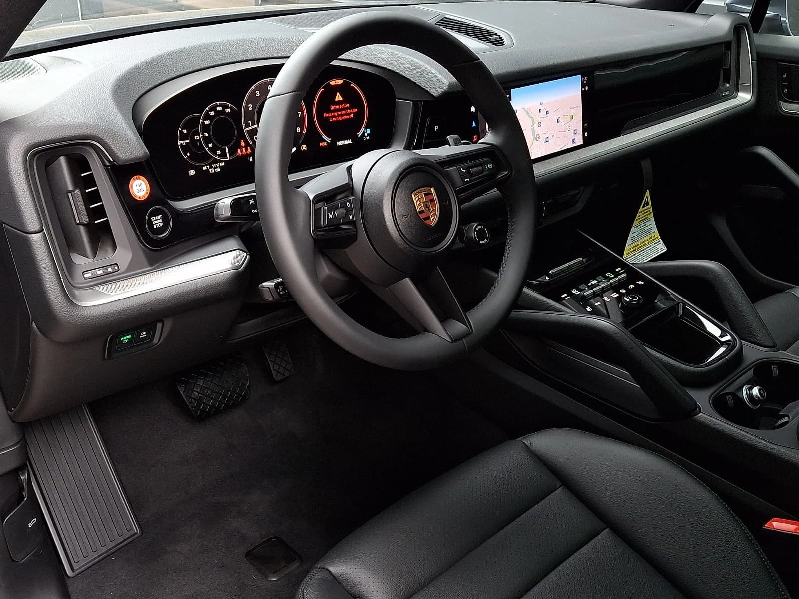 Porsche Cayenne Base AWD 2026 — side view