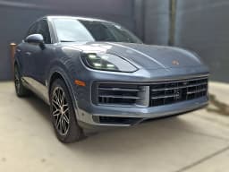 Porsche Cayenne Base AWD 2026 — side view