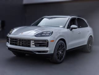 Porsche Cayenne Base AWD