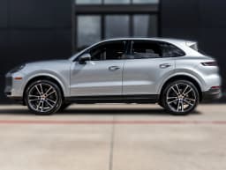 Porsche Cayenne Base AWD 2026 — side view