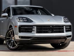 Porsche Cayenne Base AWD 2026 — side view