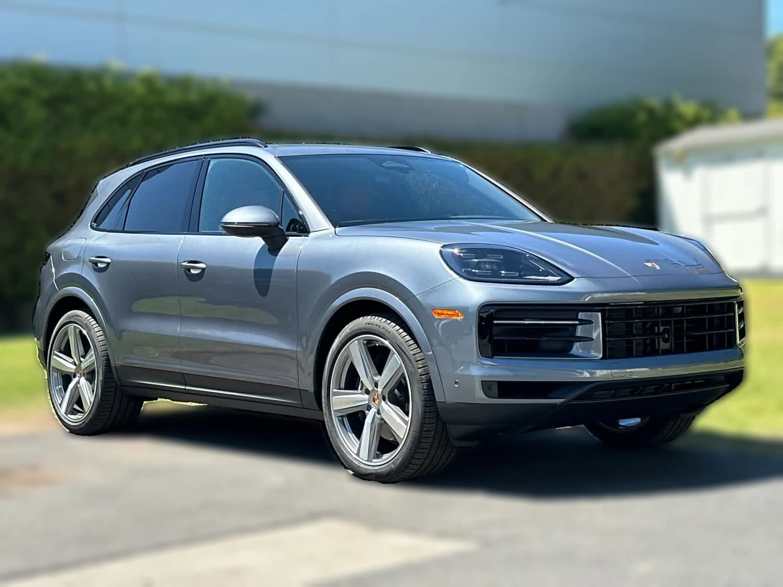 Porsche Cayenne Base AWD 2026 — side view