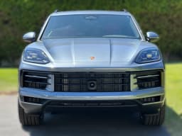 Porsche Cayenne Base AWD 2026 — side view
