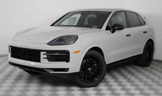 Porsche Cayenne Base AWD