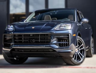 Porsche Cayenne Base AWD