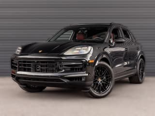 Porsche Cayenne Base AWD