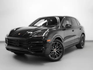 Porsche Cayenne Base AWD