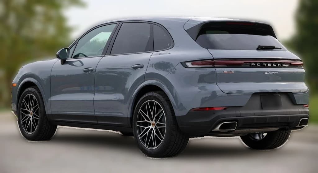 Porsche Cayenne Base AWD 2026 — side view