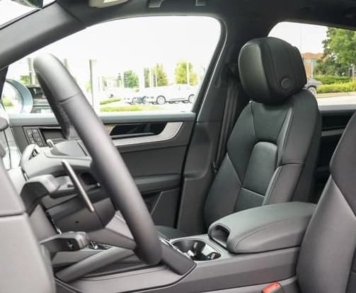Porsche Cayenne Base AWD 2026 — side view