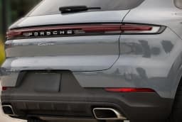Porsche Cayenne Base AWD 2026 — side view