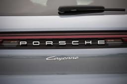 Porsche Cayenne Base AWD 2026 — side view