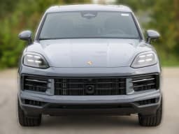 Porsche Cayenne Base AWD 2026 — side view