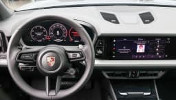 Porsche Cayenne Base AWD 2026 — side view