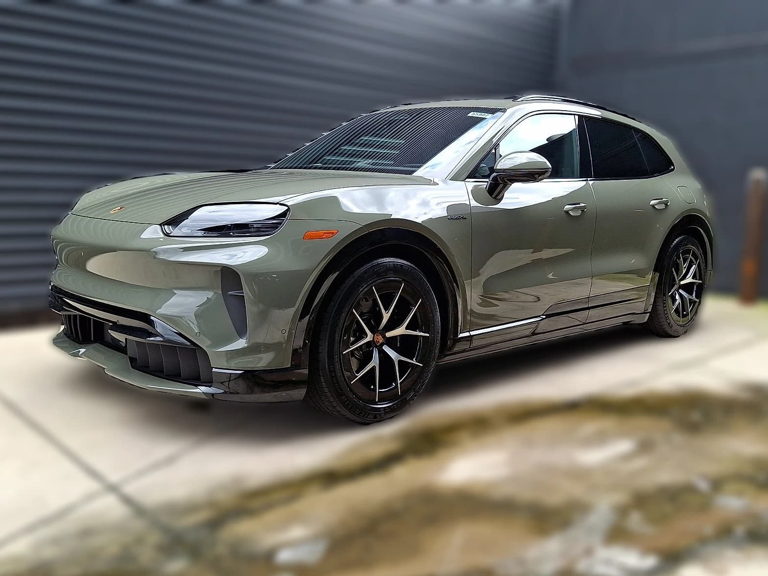 Porsche Cayenne Electric AWD 2026 — side view