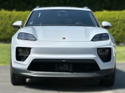 Porsche Macan Electric 4S AWD 2026 — side view