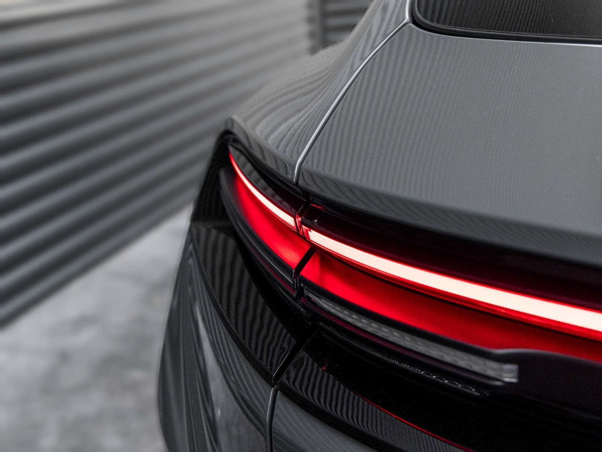 Porsche Macan Electric 4S AWD 2026 — side view