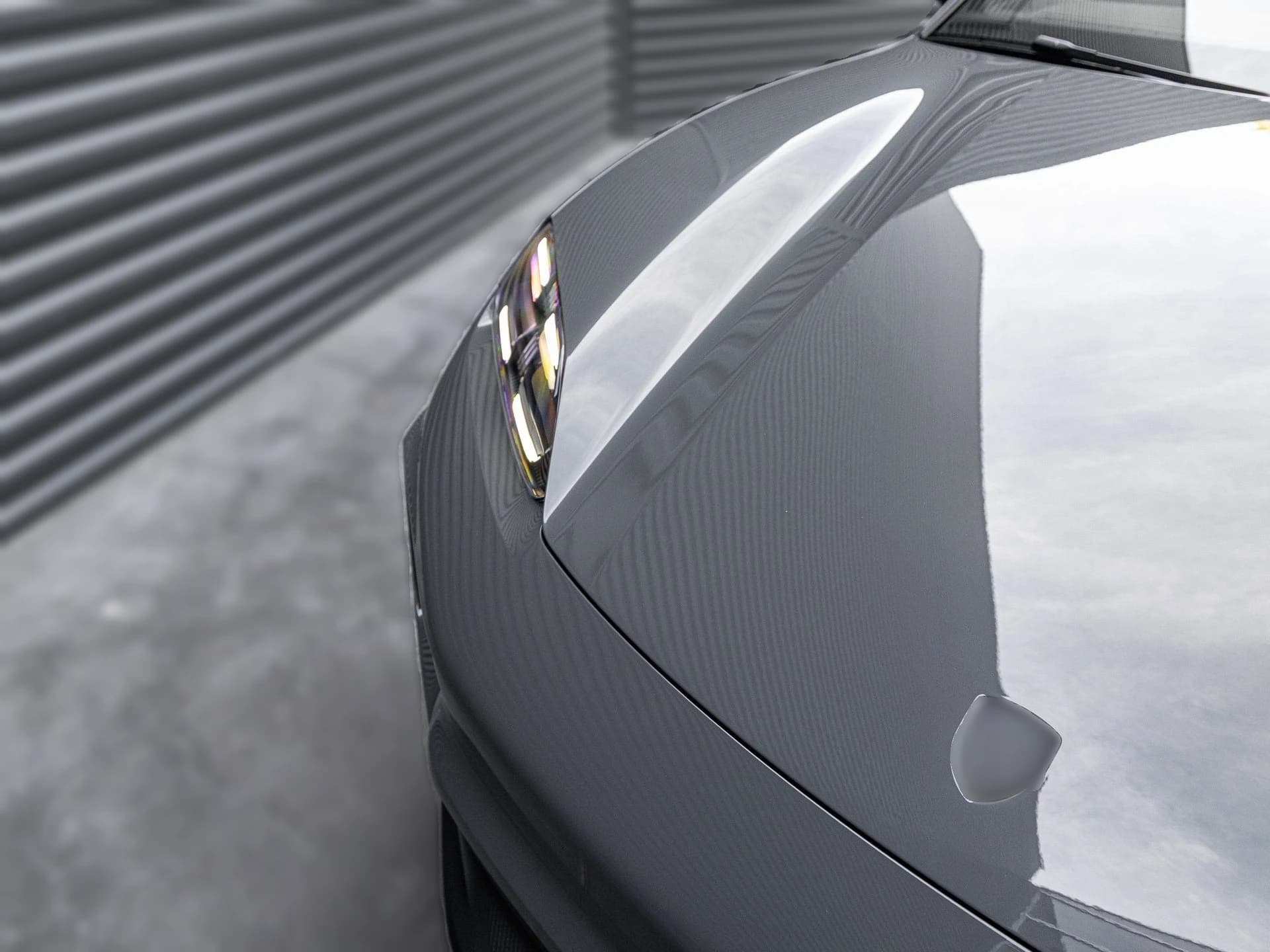 Porsche Macan Electric 4S AWD 2026 — side view