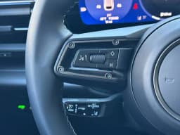 Porsche Macan Electric Turbo AWD 2025 — side view