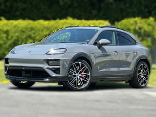 Porsche Macan Electric Turbo AWD