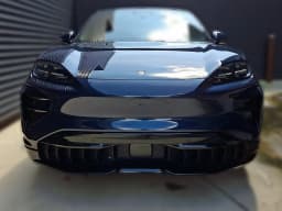 Porsche Cayenne Turbo Electric AWD 2026 — side view