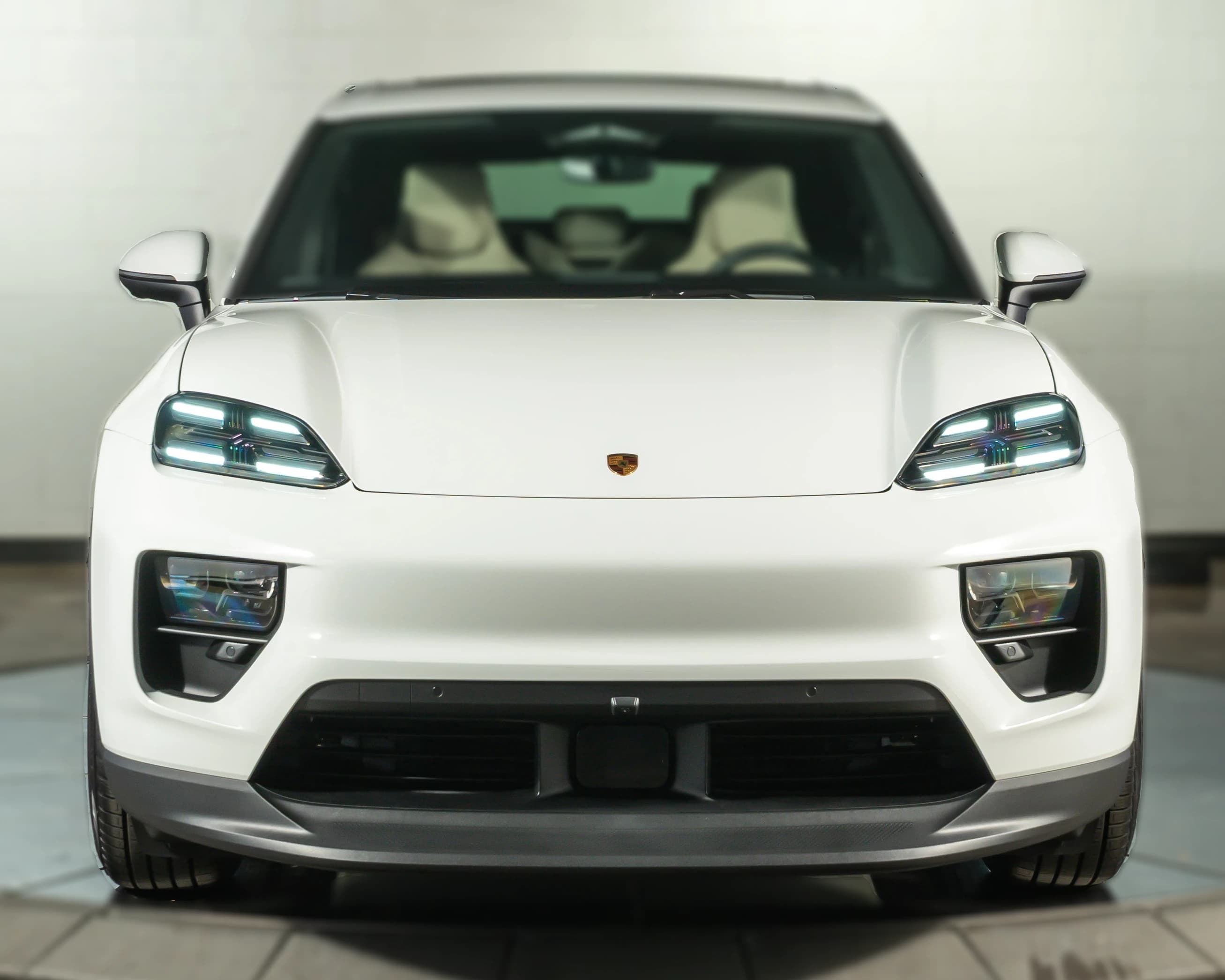 Porsche Macan Electric RWD 2026 — side view