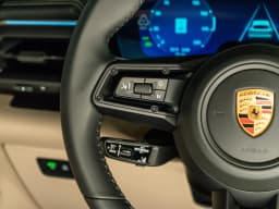 Porsche Macan Electric RWD 2026 — side view