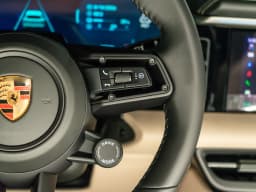 Porsche Macan Electric RWD 2026 — side view