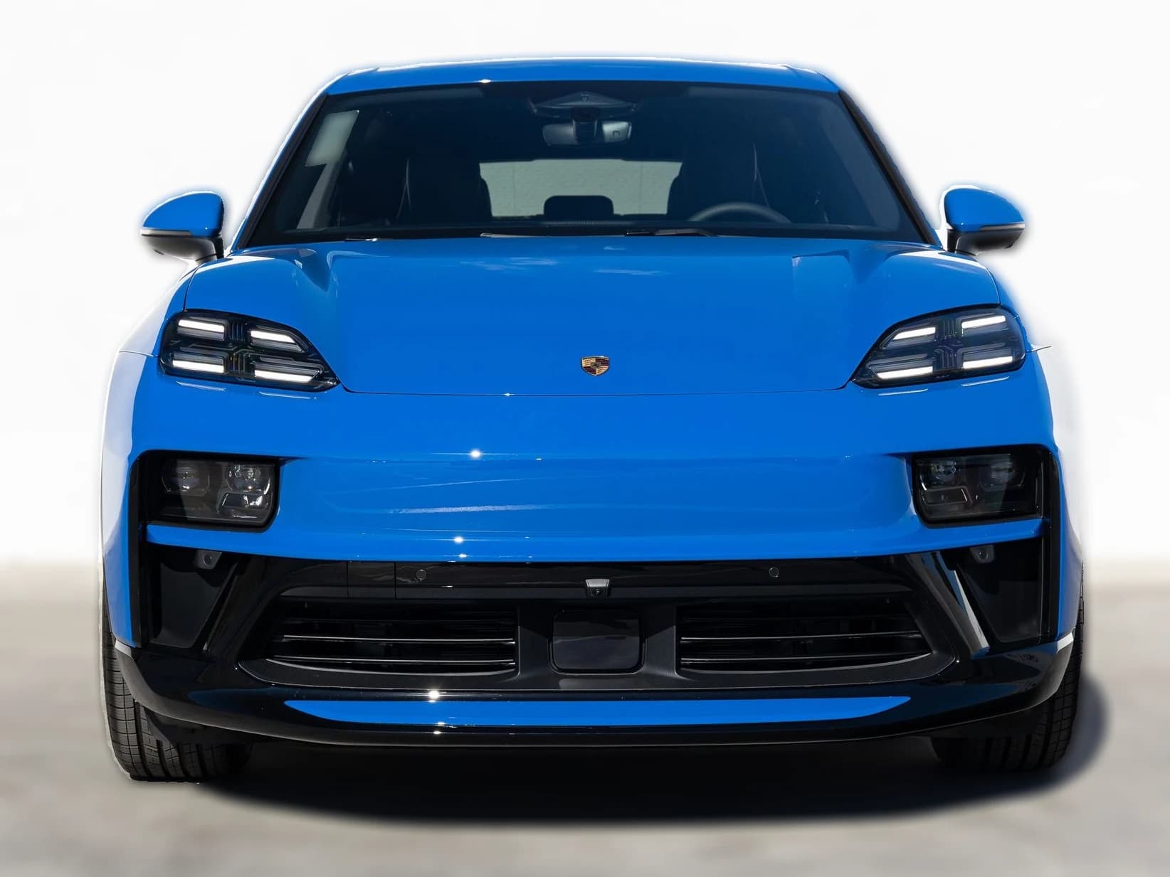 Porsche Macan Electric RWD 2026 — side view
