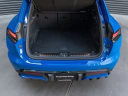 Porsche Macan Electric RWD 2026 — side view
