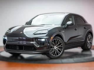 Porsche Macan Electric RWD