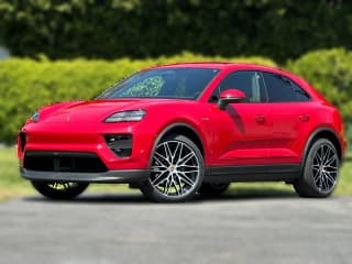 Porsche Macan Electric RWD