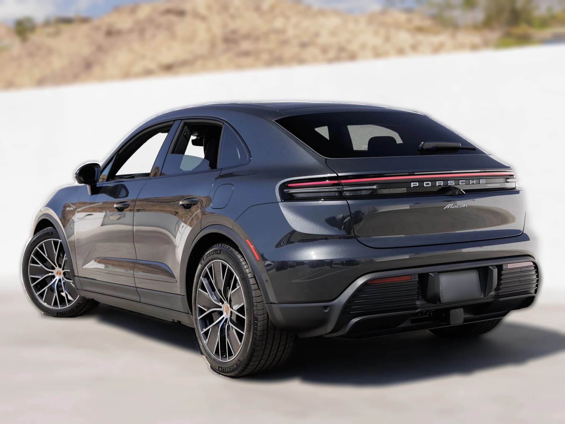 Porsche Macan Electric RWD 2026 — side view