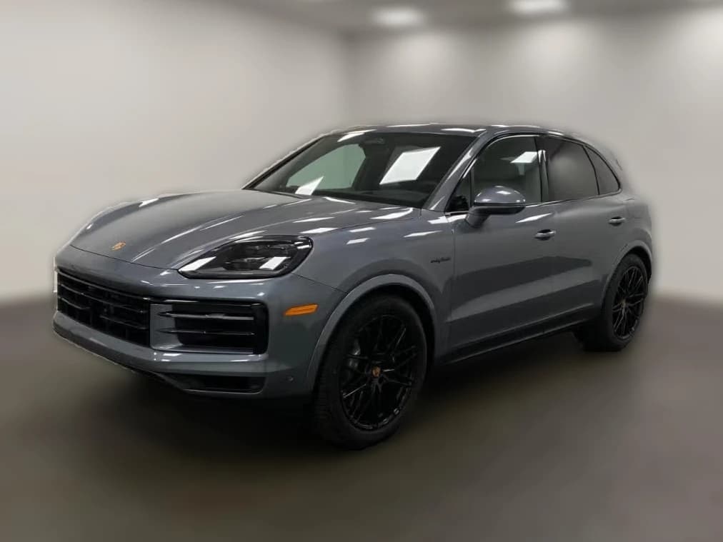 Porsche Cayenne E-Hybrid AWD 2026 — side view