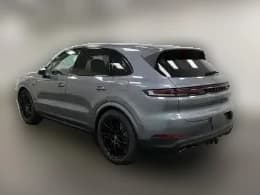 Porsche Cayenne E-Hybrid AWD 2026 — side view