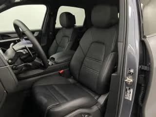 Porsche Cayenne E-Hybrid AWD 2026 — side view