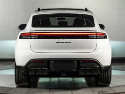 Porsche Macan Electric GTS AWD 2026 — side view