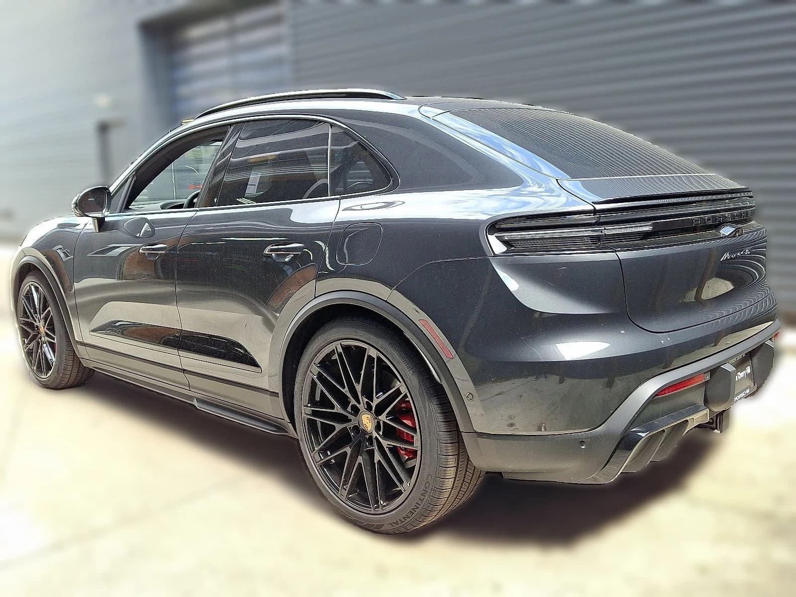 Porsche Macan Electric GTS AWD 2026 — side view
