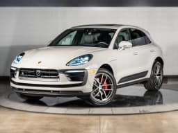 Porsche Macan S AWD 2026 — side view