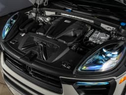 Porsche Macan S AWD 2026 — side view